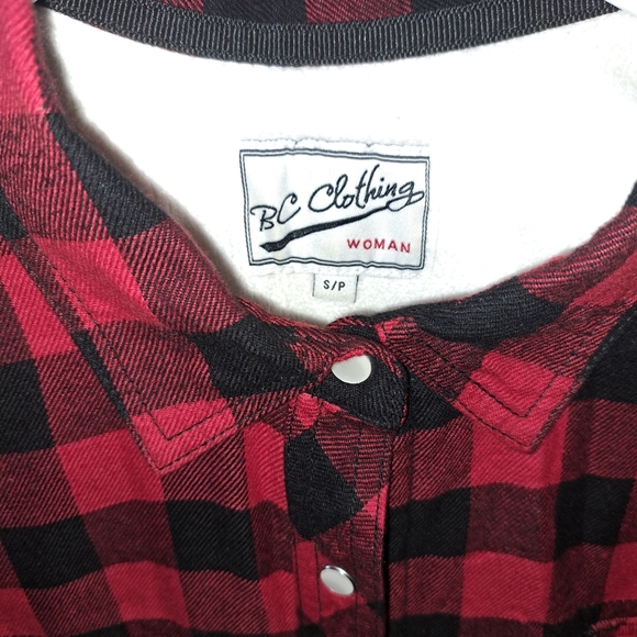 [SOLD] 3/$20 BC CLOTHING FLANNEL - Picture 2 of 7